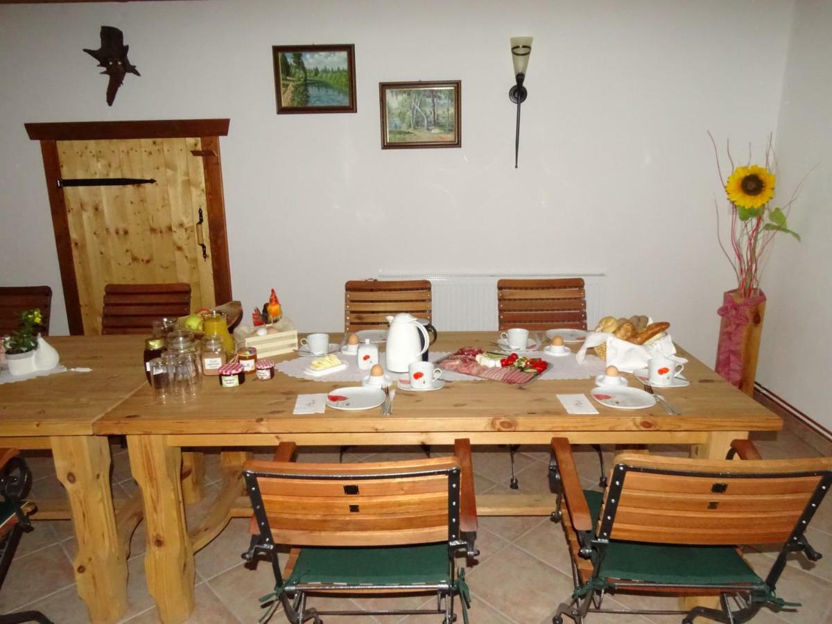 Eisengraberamt Gaestehaus Zur Alten Buche מראה חיצוני תמונה
